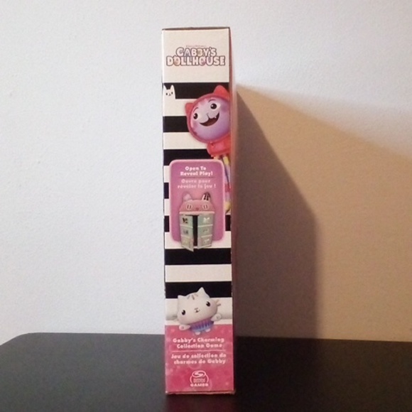 Gabby's Dollhouse Board Game - Picture 4 of 7